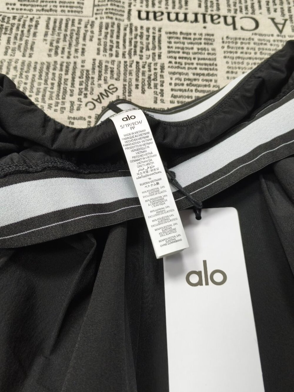 ALO Yoga Suit Up Trouser, Black, Brand New with Tags, Regular 30" Inseam🙆🏻♀️✨ - Picture 5 of 8